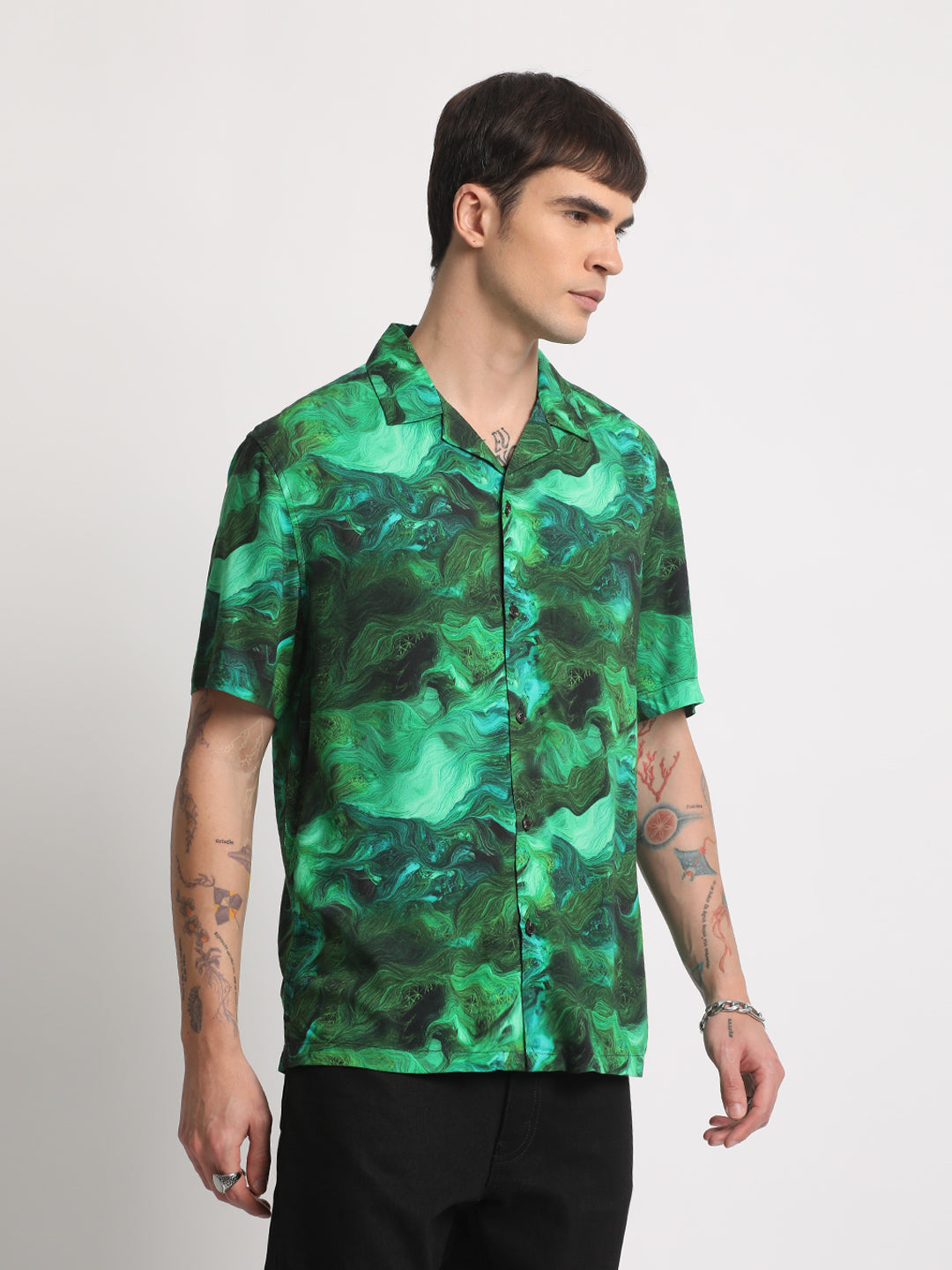 Men Green Printed Regular Fit Cotton Casual Shirt by The Bear House