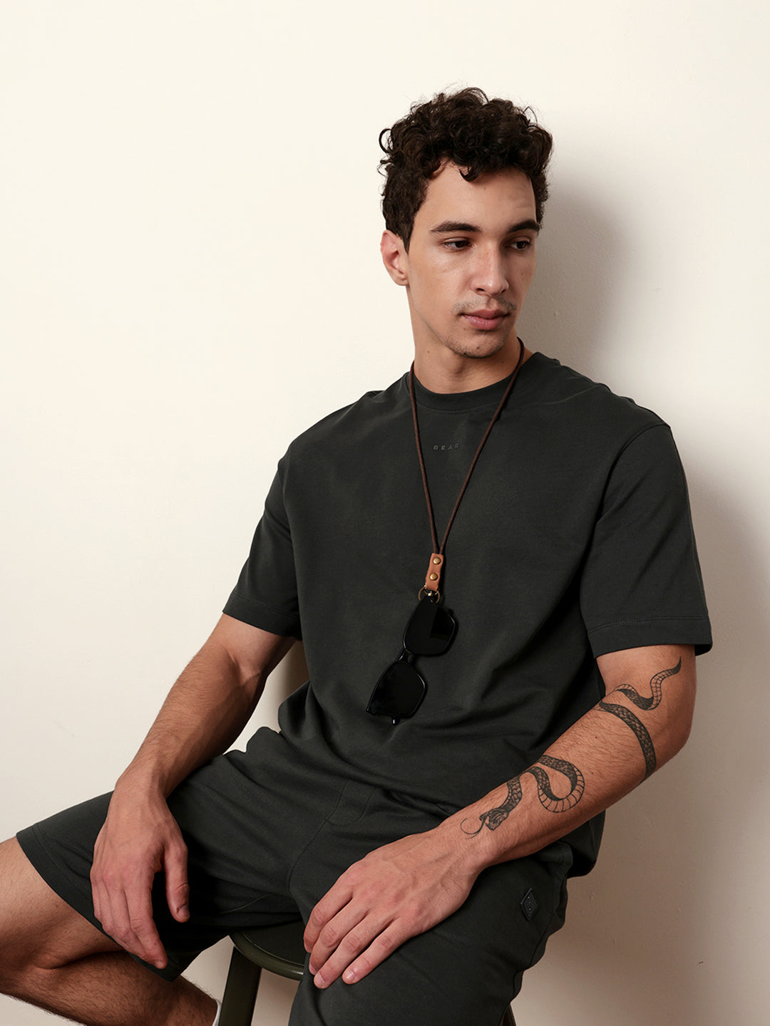 The Bear House BLACK OVERSIZED CREW NECK TYPOGRAPHY LOGO PRINT CASUAL T-SHIRT India